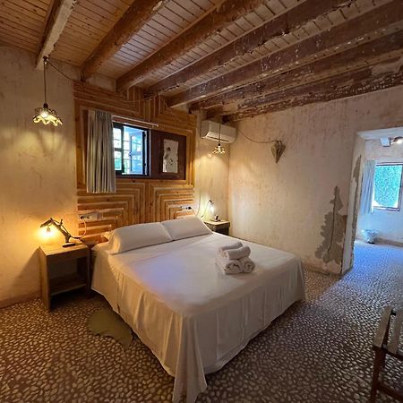 Sant Francesc de s'Estany Boutique Hostal La Curandera De Salinas מראה חיצוני תמונה