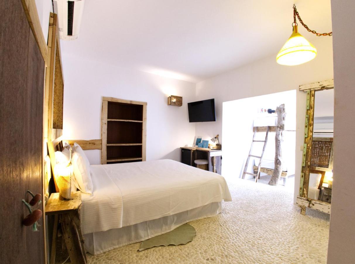 Sant Francesc de s'Estany Boutique Hostal La Curandera De Salinas מראה חיצוני תמונה