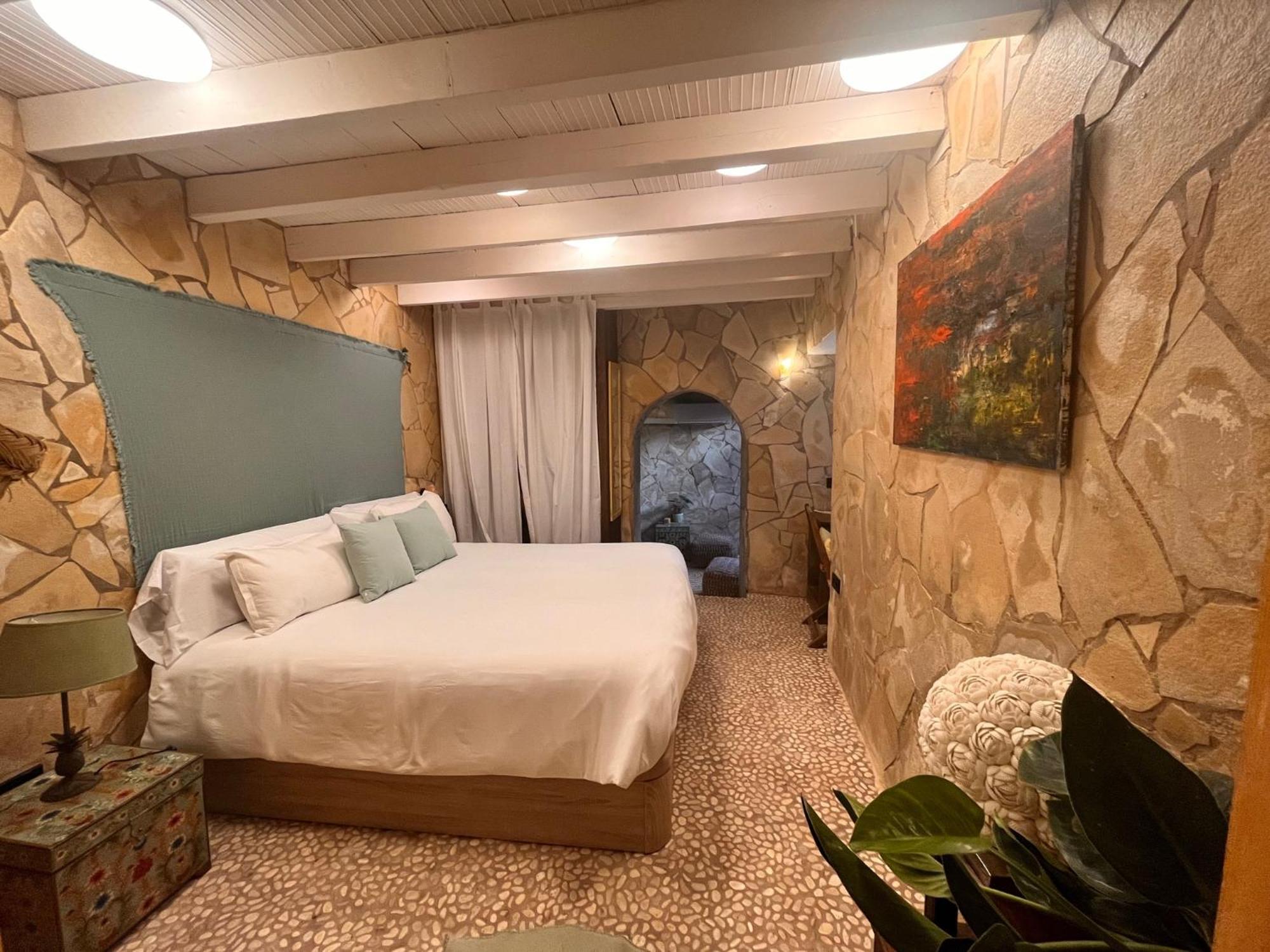 Sant Francesc de s'Estany Boutique Hostal La Curandera De Salinas מראה חיצוני תמונה